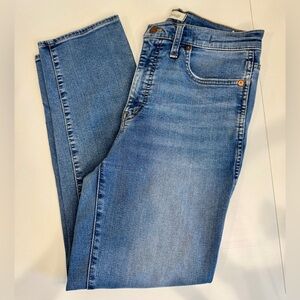 Madewell Women’s Size 27 Mid-Rise Stovepipe Straight Leg Medium Wash Denim Jeans